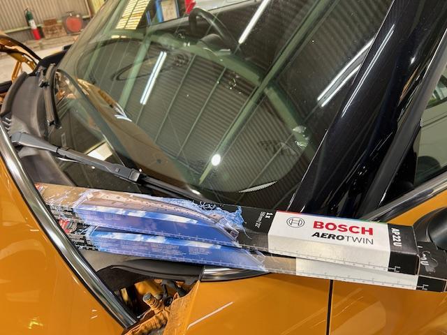 MINI Cooper Clubman F54 ミニ クーパー クラブマン 車検整備 エンジンマウント交換 ご入庫ありがとうございます! 大阪府 和泉市