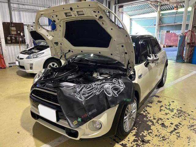 MINI Cooper S F55　ミニ　クーパーS　バッテリー交換　ご来店頂きました！　大阪府　和泉市