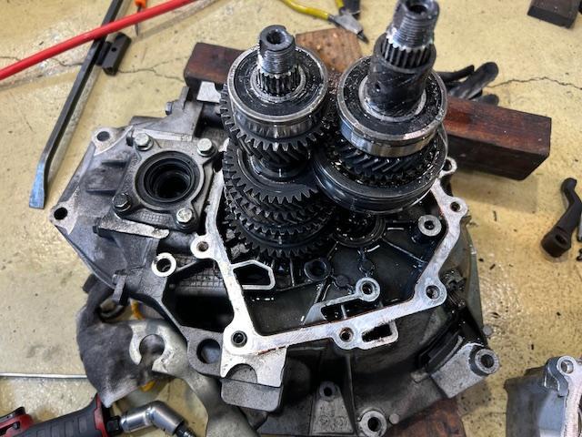 FIAT 500　Cinquecento　フィアット500　チンクエチェント　ミッションオイル漏れ　クラッチ交換　ミッションオーバーホール　大阪府　和泉市