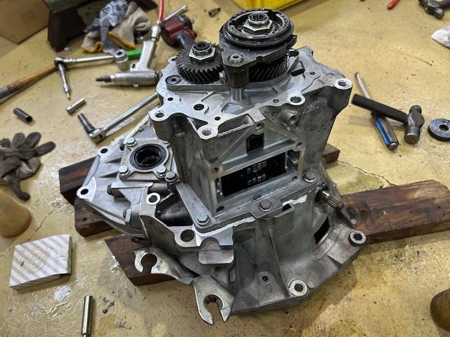 FIAT 500　Cinquecento　フィアット500　チンクエチェント　ミッションオイル漏れ　クラッチ交換　ミッションオーバーホール　大阪府　和泉市