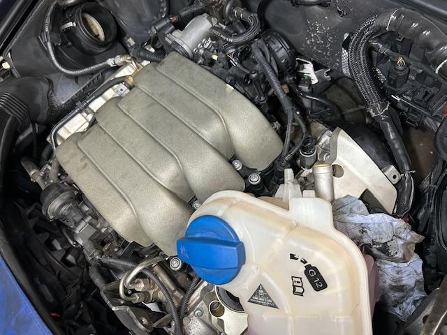 AUDI A6  アウディ A6 エンジンオイル漏れ オイルフィルターハウジング交換 大阪府 和泉市