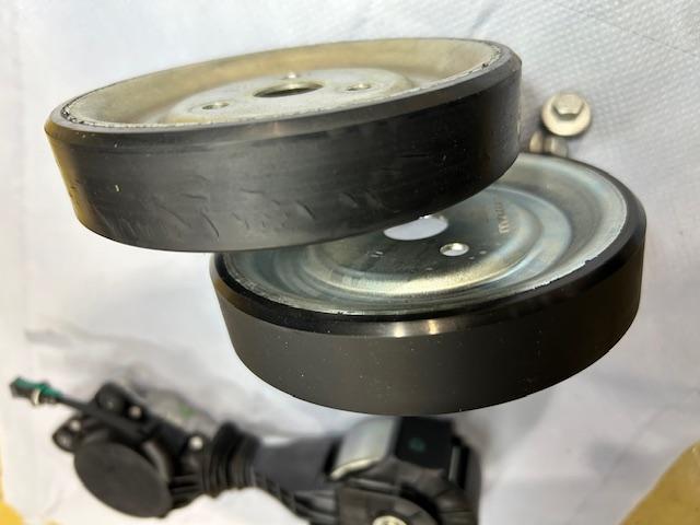 BMW MINI Cooper Crossover R60 ミニ クロスオーバー 車検整備でのご入庫ありがとうございます ! 大阪府  和泉市