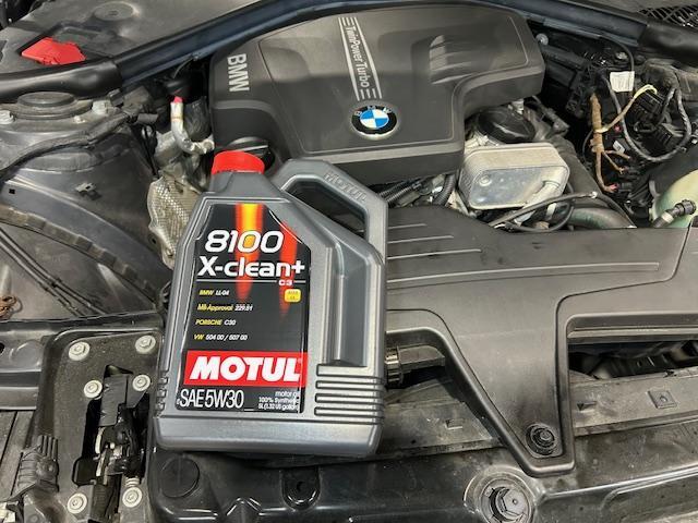 BMW 320i F30  バッテリー上がり 電動ウォーターポンプ交換 大阪府 和泉市