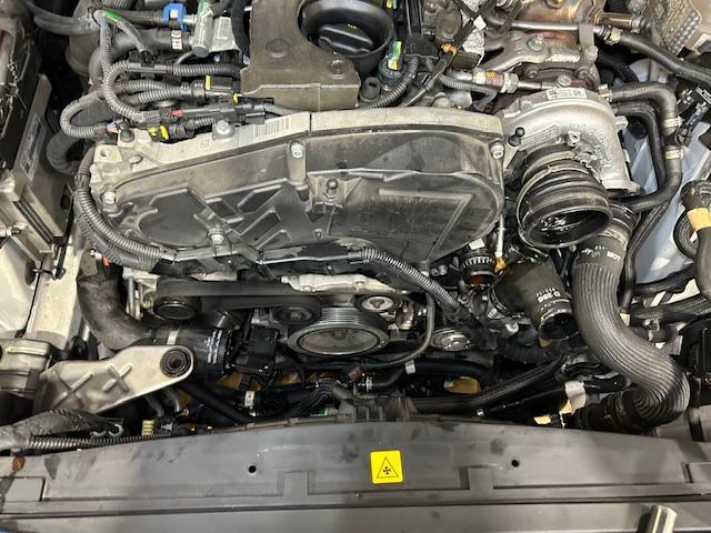 Alfa Romeo STELVIO Q4　アルファロメオ　ステルビオ　Ｑ4　ディーゼル　タイミングベルト交換　ウォーターポンプ交換　大阪府　和泉市