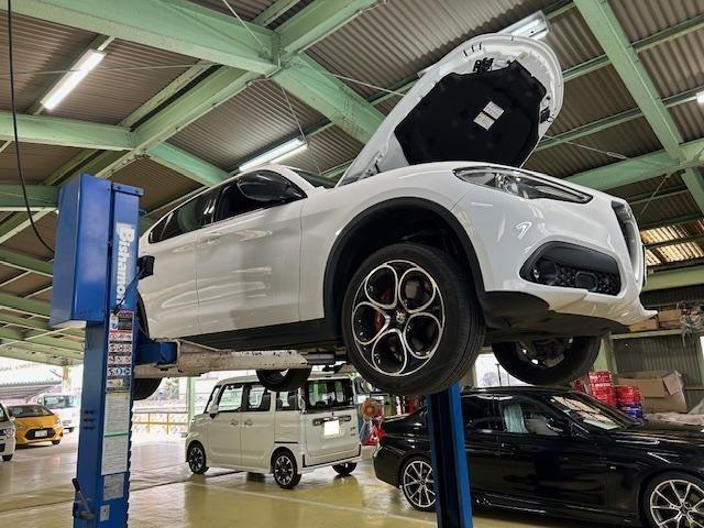 Alfa Romeo STELVIO Q4　アルファロメオ　ステルビオ　Ｑ4　ディーゼル　タイミングベルト交換　ウォーターポンプ交換　大阪府　和泉市
