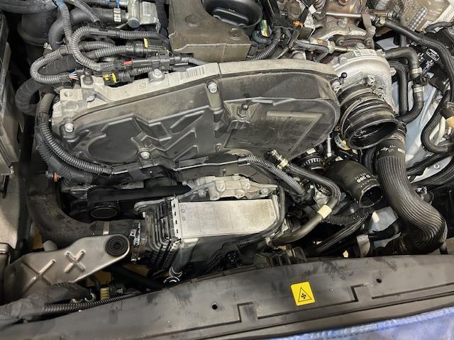 Alfa Romeo STELVIO Q4　アルファロメオ　ステルビオ　Ｑ4　ディーゼル　タイミングベルト交換　ウォーターポンプ交換　大阪府　和泉市