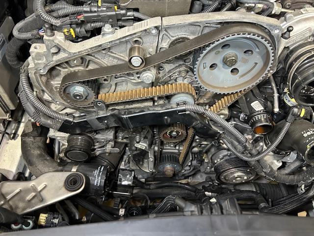 Alfa Romeo STELVIO Q4　アルファロメオ　ステルビオ　Ｑ4　ディーゼル　タイミングベルト交換　ウォーターポンプ交換　大阪府　和泉市