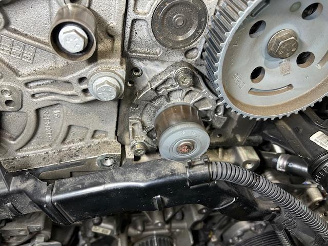 Alfa Romeo STELVIO Q4　アルファロメオ　ステルビオ　Ｑ4　ディーゼル　タイミングベルト交換　ウォーターポンプ交換　大阪府　和泉市