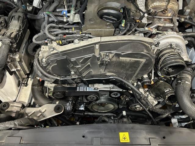 Alfa Romeo STELVIO Q4　アルファロメオ　ステルビオ　Ｑ4　ディーゼル　タイミングベルト交換　ウォーターポンプ交換　大阪府　和泉市