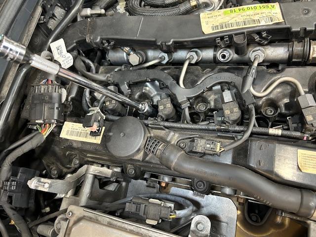 Mercedes Benz C220d W205 メルセデス・ベンツ　Ｃクラス　ディーゼルエンジン　エンジン警告灯点灯　エンジン不調　大阪府　和泉市