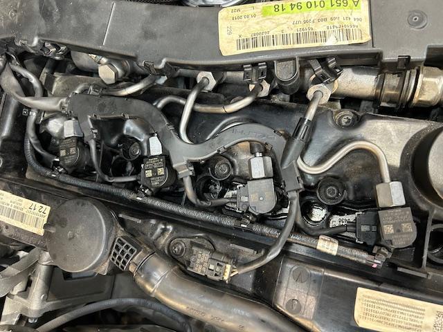 Mercedes Benz C220d W205 メルセデス・ベンツ　Ｃクラス　ディーゼルエンジン　エンジン警告灯点灯　エンジン不調　大阪府　和泉市