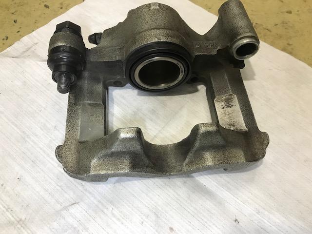 LEXUS IS250　レクサス　IS250　ブレーキキャリパーオーバーホール　LLC交換　大阪府　和泉市