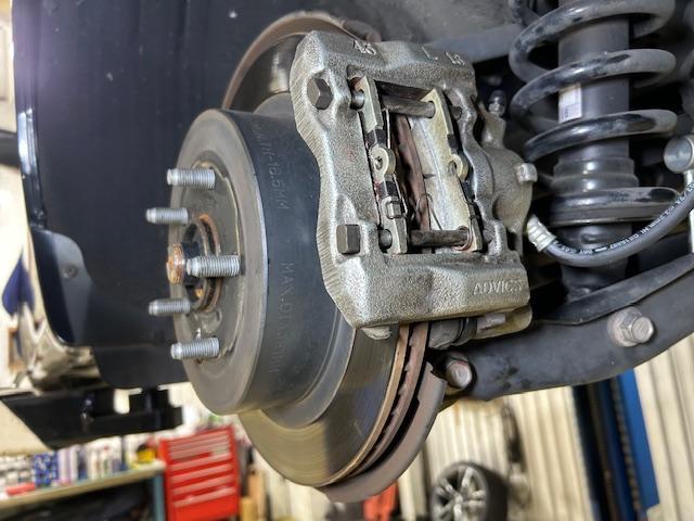 LEXUS IS250　レクサス　IS250　ブレーキキャリパーオーバーホール　LLC交換　大阪府　和泉市