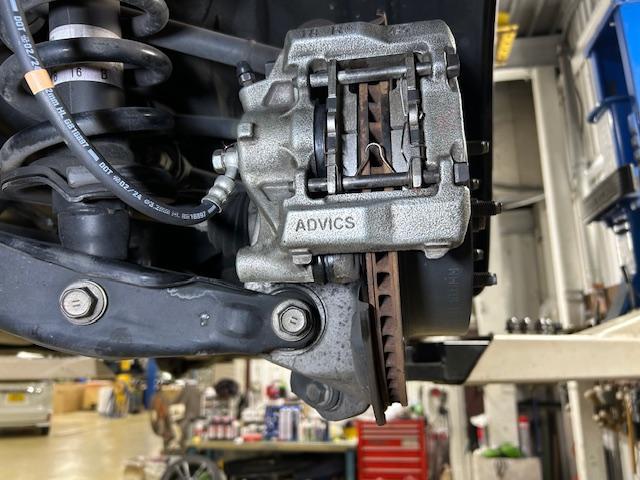 LEXUS IS250　レクサス　IS250　ブレーキキャリパーオーバーホール　LLC交換　大阪府　和泉市