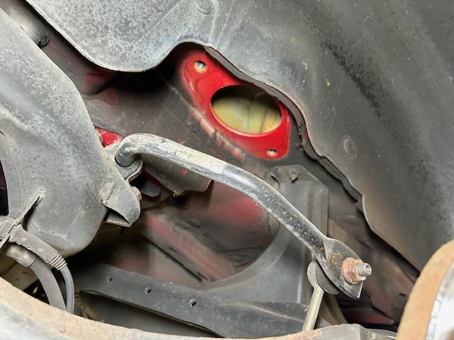 MINI Cooper R50　ＭＩＮＩ　エアコン効かない　クーラーコンプレッサー交換　リヤショックブッシュ交換　大阪府　和泉市