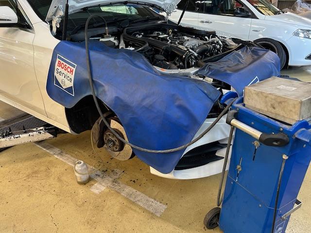 Mercedes Benz E200 W213　メルセデスベンツ　　車検整備　大阪府　和泉市