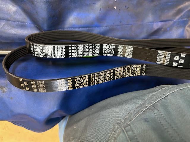 Mercedes Benz E200 W213　メルセデスベンツ　　車検整備　大阪府　和泉市