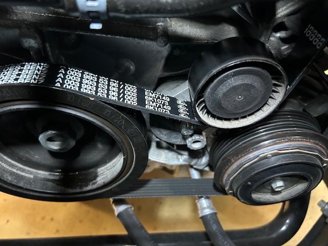 Mercedes Benz E200 W213　メルセデスベンツ　　車検整備　大阪府　和泉市