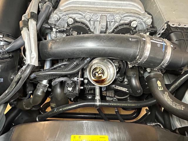 Mercedes Benz E200 W213　メルセデスベンツ　　車検整備　大阪府　和泉市