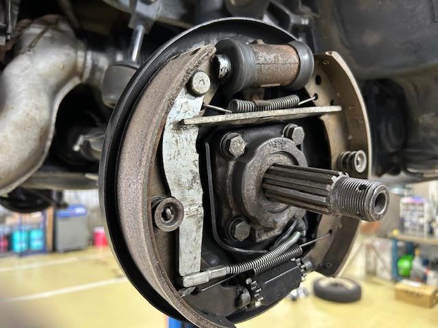 Volkswagen Beetle VW メキシコビートル エンジン回転高い 車検整備ご入庫ありがとうございます 大阪府 和泉市