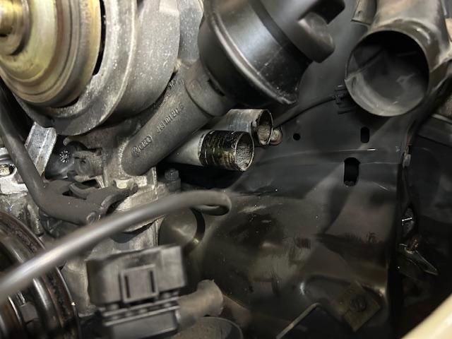 Volkswagen Beetle VW メキシコビートル エンジン回転高い 車検整備ご入庫ありがとうございます 大阪府 和泉市