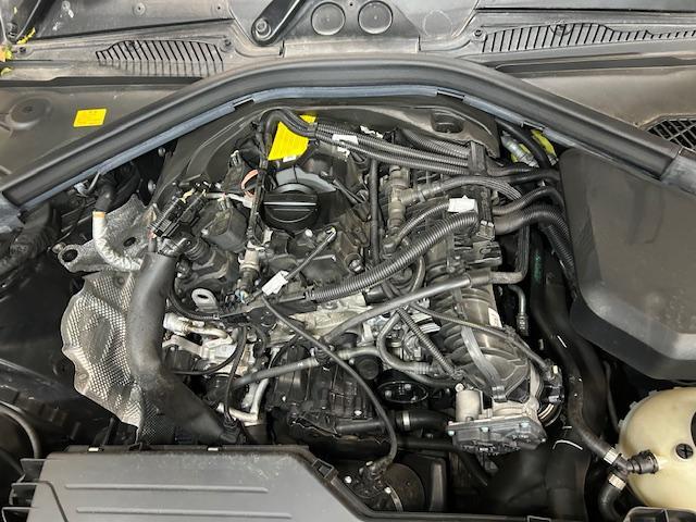 ＢＭＷ 118i F20　エンジンオイル＆フィルター交換ご入庫ありがとうございます！
大阪府　和泉市