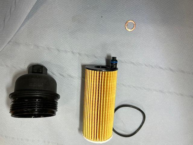 ＢＭＷ 118i F20　エンジンオイル＆フィルター交換ご入庫ありがとうございます！
大阪府　和泉市