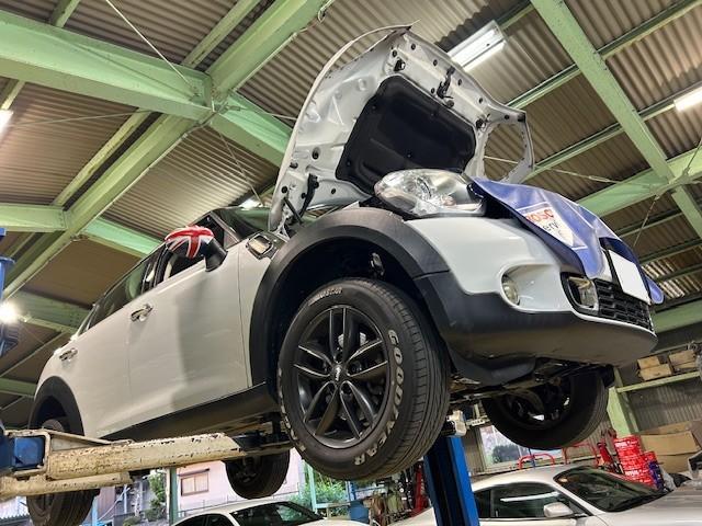 BMW MINI Cooper Ｓ Crossover R60　ミニ　クーパーＳ　クロスオーバー　エンジンオイル漏れ修理　オイルフィルターハウジングガスケット交換　大阪府　和泉市