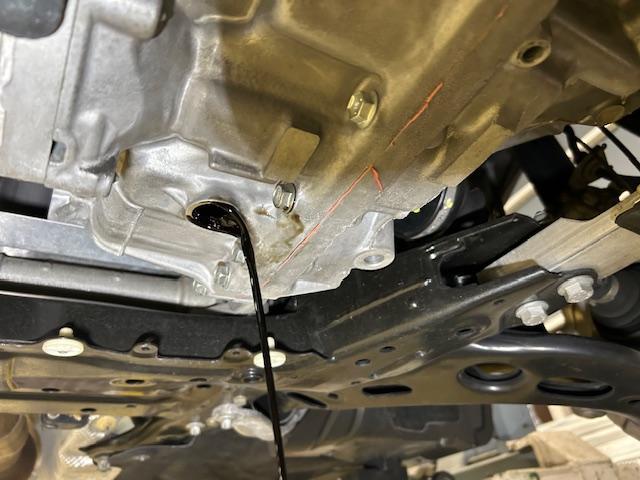 BMW MINI Cooper D Crossover F60　ミニ　クーパーD　クロスオーバー　ブレーキ警告灯点灯　車検整備でご入庫頂きました　大阪府　和泉市