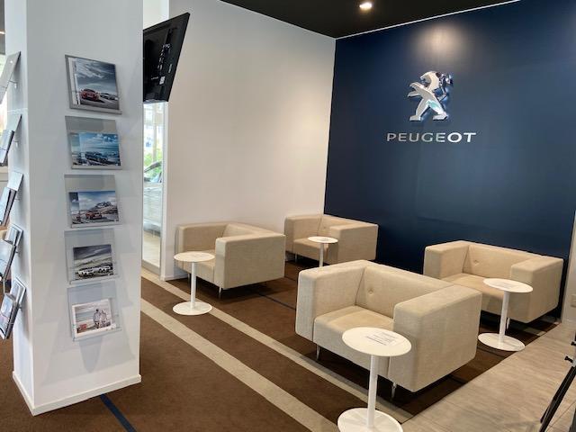 PEUGEOT西宮(5枚目)