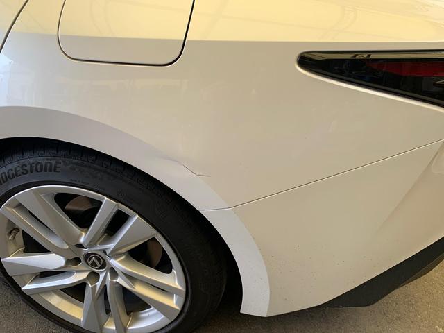 レクサスIS　400ｈ　板金　修理　大津市　板金塗装　保険対応　即日レンタカー手配も可能です。