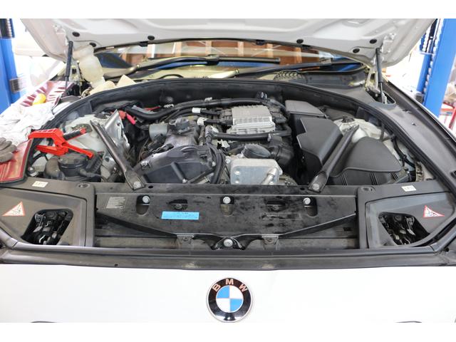 BMW 5シリーズ 528i 車検整備