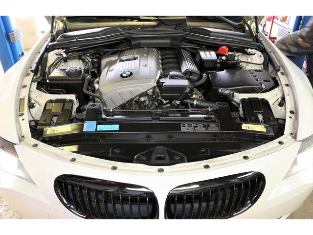 BMW 630i E63 オイル漏れ シール交換・エンジンルーム洗浄