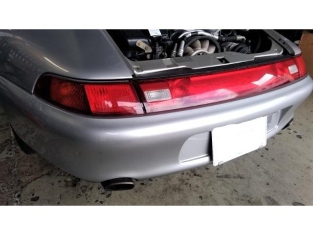 ポルシェ カレラ 911 993 テールランプユニット交換＆タイヤ交換