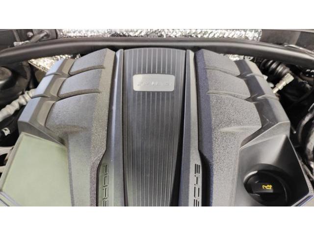 ポルシェ　マカン　ヘッドライト クリーニング・清掃