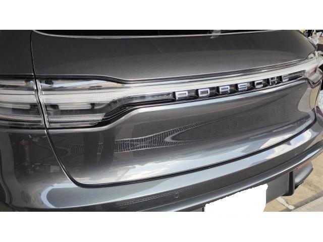 ポルシェ　マカン　ヘッドライト クリーニング・清掃