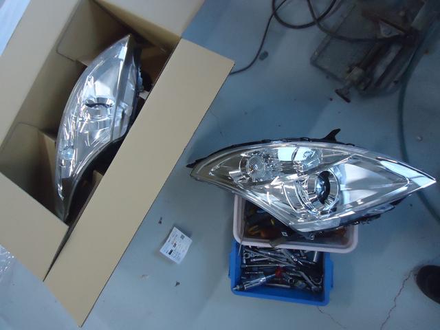 右フロント廻り修理　スイフト　DBA-ZC72S　ご新規様　初来店　大阪市　車検　修理　鈑金　塗装　事故修理　パーツ持込取付　西成区　阿倍野区　住吉区　住之江区　
 
