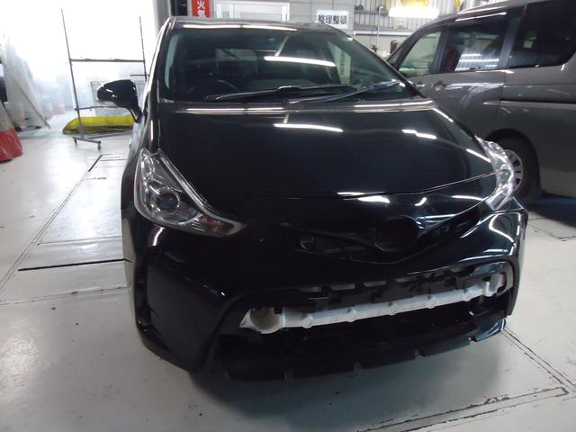 フロントバンパー交換　プリウスα　DAA-ZVW40W　H27年式　ご新規様　初来店　大阪市　車検　修理　鈑金　塗装　事故修理　パーツ持込取付　西成区　阿倍野区　住吉区　住之江区　
 
