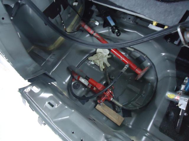 リヤ廻り修理　デミオ　DBA-DE3FS　H20年式　ご新規様　初来店　大阪市　車検　修理　鈑金　塗装　事故修理　パーツ持込取付　西成区　阿倍野区　住吉区　住之江区　