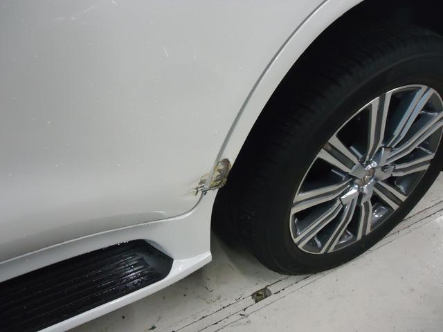 左サイド修理　レクサスLX　DBA-URJ201W　H28年式　ご新規様　初来店　大阪市　車検　修理　鈑金　塗装　事故修理　パーツ持込取付　西成区　阿倍野区　住吉区　住之江区　