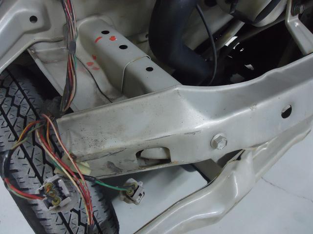 右フロント廻り修理　エブリィ　EBD-DA64V　H19年式　ご新規様　初来店　大阪市　車検　修理　鈑金　塗装　事故修理　パーツ持込取付　西成区　阿倍野区　住吉区　住之江区　