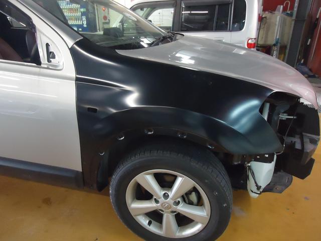 右フロントフェンダー交換　デュアリス　DBA-KJ10　H21年式　ご新規様　初来店　大阪市　車検　修理　鈑金　塗装　事故修理　パーツ持込取付　西成区　阿倍野区　住吉区　住之江区　