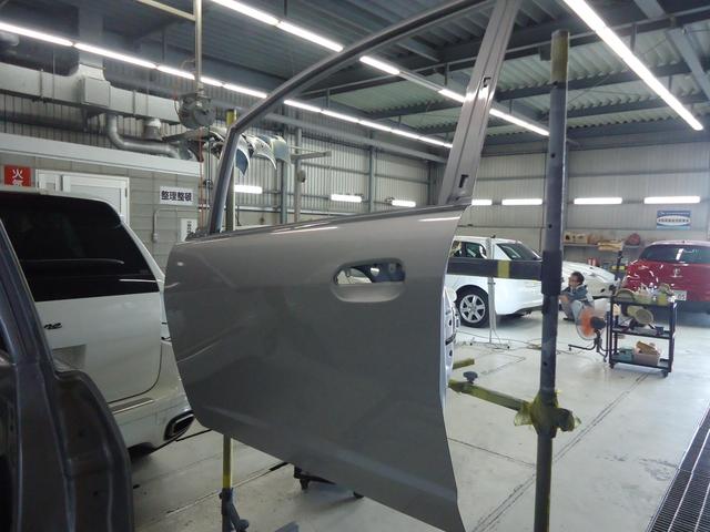 左側面修理　フィットハイブリッド　DAA-GP1　ご新規様　初来店　大阪市　車検　修理　鈑金　塗装　事故修理　パーツ持込取付　西成区　阿倍野区　住吉区　住之江区　