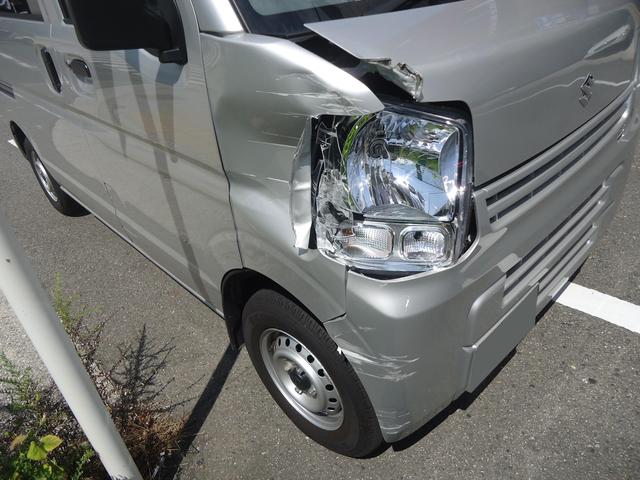 右フロント廻り修理　エブリィ　HBD-DA17V　R1年式　ご新規様　初来店　大阪市　車検　修理　鈑金　塗装　事故修理　パーツ持込取付　西成区　阿倍野区　住吉区　住之江区　