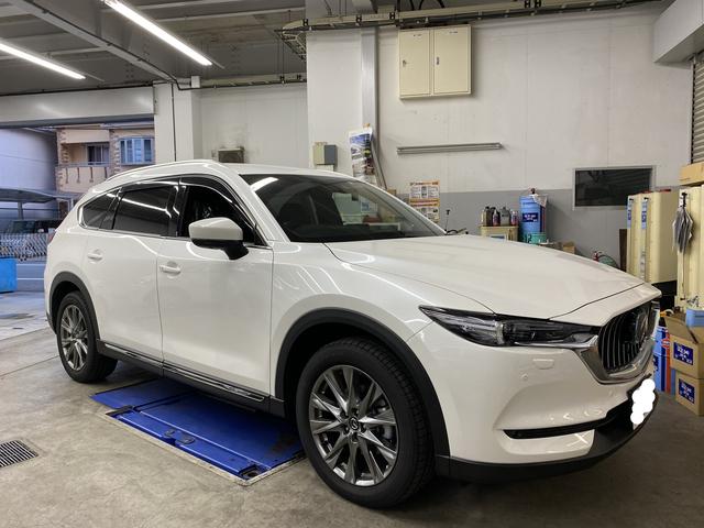 マツダ　ＣＸ－８　車高調取り付け　フロントグリル交換　Ｒ２年式　ご新規様　初来店　神戸　伊丹市大阪市　車検　修理　鈑金　塗装　事故修理　パーツ持込取付　西成区　阿倍野区　住吉区　住之江区