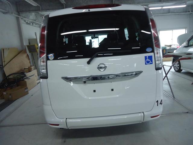 リヤ廻り修理　セレナ　DBA-C26　ご新規様　初来店　大阪市　車検　修理　鈑金　塗装　事故修理　パーツ持込取付　西成区　阿倍野区　住吉区　住之江区　