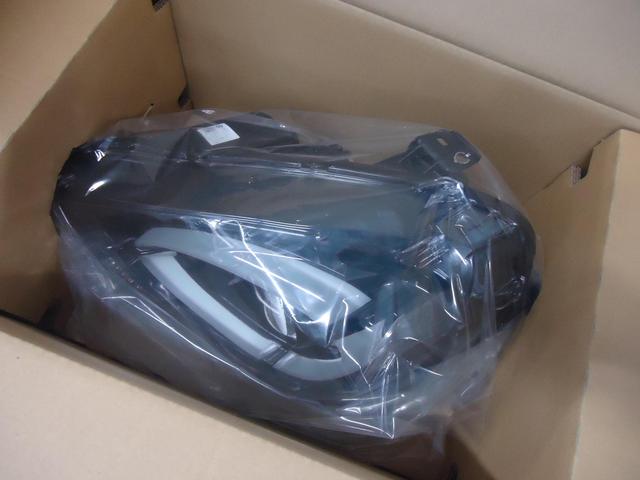 左フロント廻り修理　アバルト１２４スパイダー　CBA-NF2EK　R2年式　ご新規様　初来店　大阪市　車検　修理　鈑金　塗装　事故修理　パーツ持込取付　西成区　阿倍野区　住吉区　住之江区　