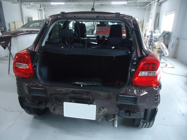 リヤ廻り修理　スイフト　DBA-ZC83S　H29年式　ご新規様　初来店　大阪市　車検　修理　鈑金　塗装　事故修理　パーツ持込取付　西成区　阿倍野区　住吉区　住之江区　