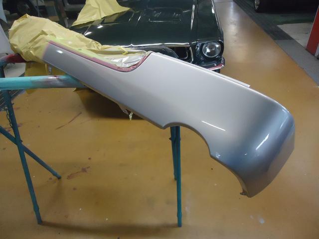 リヤ廻り修理　ハイエース　QDF-GDH206V　H30年式　ご新規様　初来店　大阪市　車検　修理　鈑金　塗装　事故修理　パーツ持込取付　西成区　阿倍野区　住吉区　住之江区　