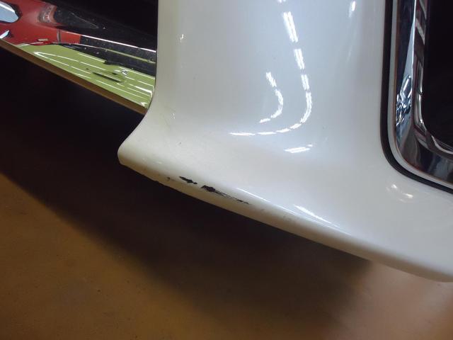 フロントバンパー修理　ヴォクシー　ＺＷＲ８０　ご新規様　初来店　大阪市　車検　修理　鈑金　塗装　事故修理　パーツ持込取付　西成区　阿倍野区　住吉区　住之江区